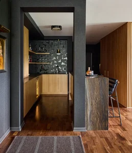 Portrait 4 cropped small.jpeg